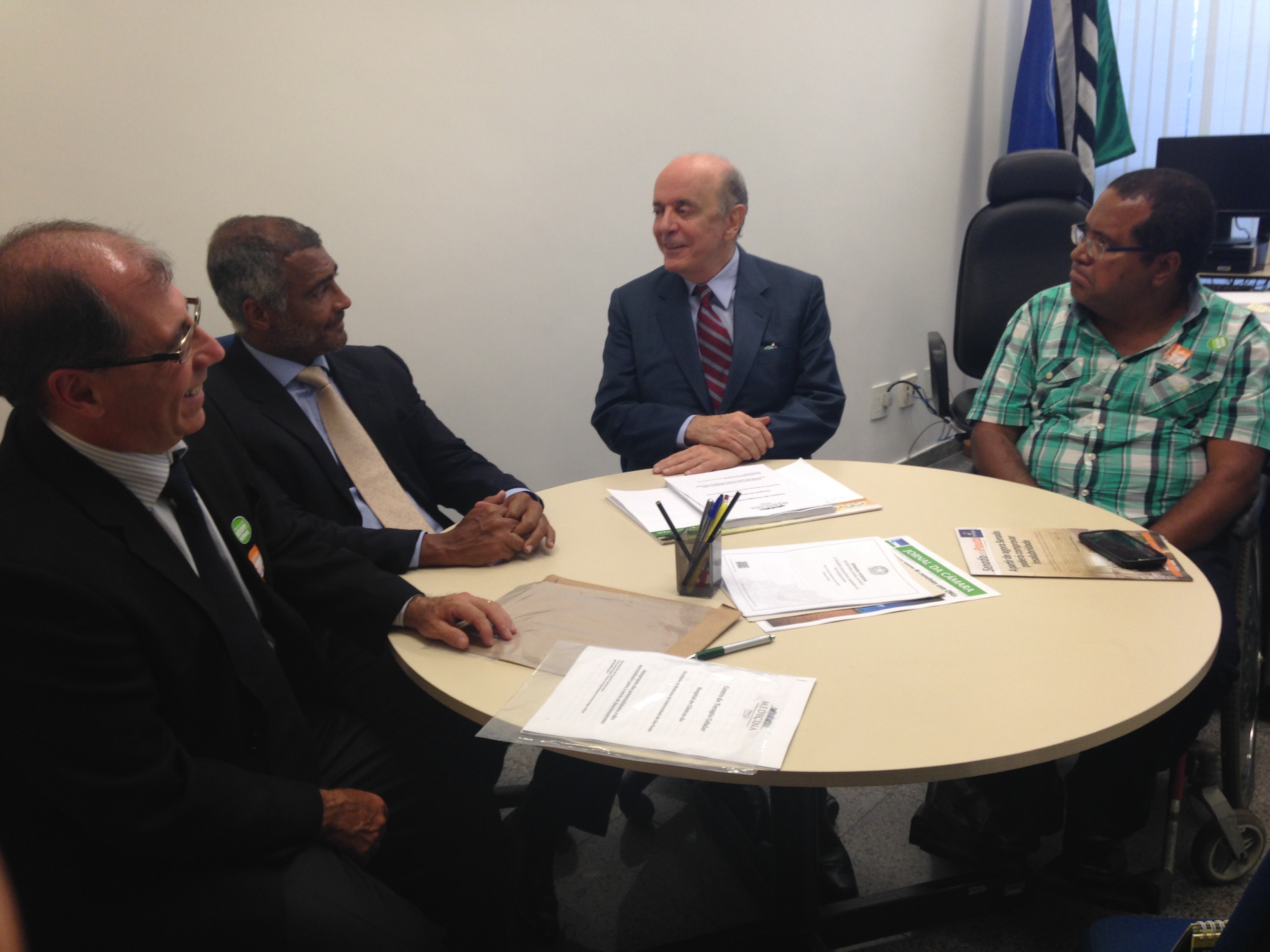 Professor Chadi, Romário, Serra e Antônio Jorge.